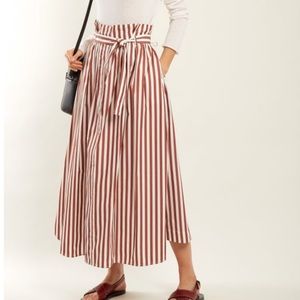 NWT Weekend Max Mara Olivi  Skirt, size 6 (IT40)